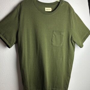 Urban Outfitters Taylor Stitch The Heavy Bag Tee
Forest Green Short Sleeve Tee